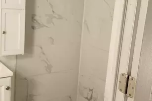 325 37th St, Union City, NJ 07087 - Photo 6