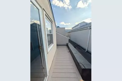 227 Christopher Columbus Dr #438B, Jersey City, NJ 07302 - Photo 22