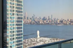 20 Newport Pkwy, Jersey City, NJ 07310 - Photo 2