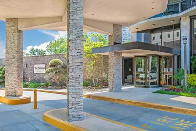 2077 Center Ave #7G, Fort Lee, NJ 07024 - Photo 2