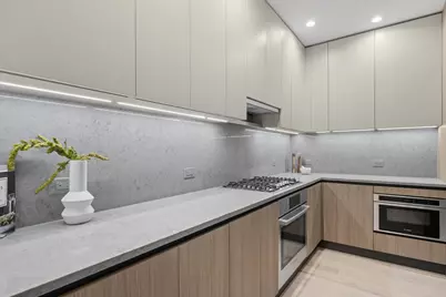 155 Bay St #804, Jersey City, NJ 07302 - Photo 6