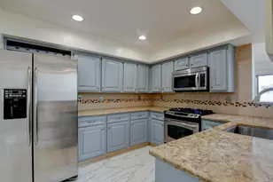 816 Topsail Ln, Secaucus, NJ 07094 - Photo 16