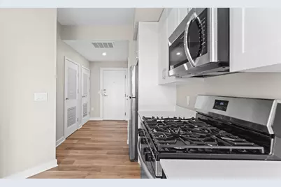 475 Communipaw Ave #408, Jersey City, NJ 07304 - Photo 2