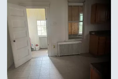 351 Avenue E #2, Bayonne, NJ 07002 - Photo 10