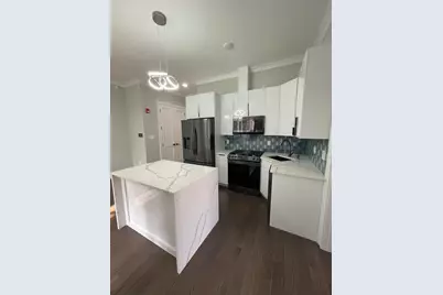 31 Court House Pl #301, Jersey City, NJ 07306 - Photo 2