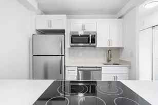 100 Manhattan Ave, Union City, NJ 07087 - Photo 20