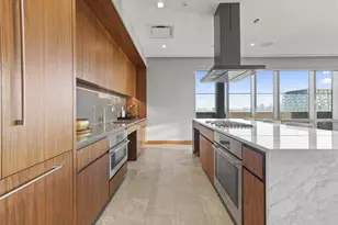 75 Park Ln S, Jersey City, NJ 07310 - Photo 32