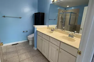 76 Lyon Ct, Jersey City, NJ 07305 - Photo 28