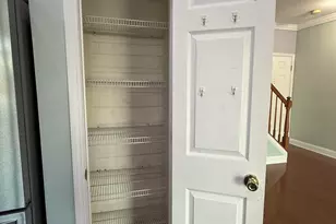 76 Lyon Ct, Jersey City, NJ 07305 - Photo 12