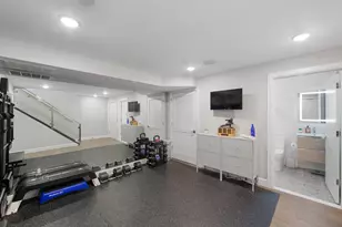 606 Undercliff Ave, Edgewater, NJ 07020 - Photo 30