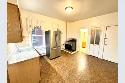 226 Avenue B #Unit 3, Bayonne, NJ 07002 - Photo 4