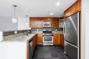 700 Grove St, Jersey City, NJ 07310 - Photo 2