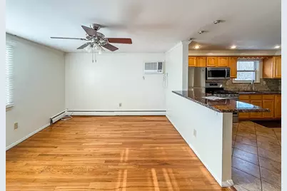 57 Suburbia Ct #2, Jersey City, NJ 07305 - Photo 4