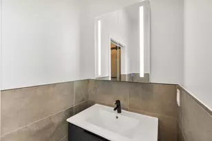 952 Broadway, Bayonne, NJ 07002 - Photo 8