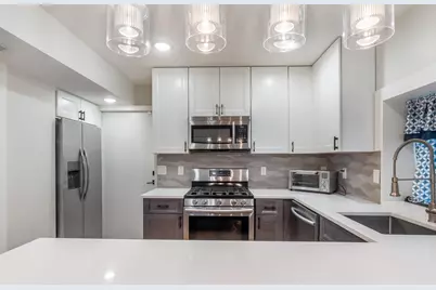 152 Beach St #1, Jersey City, NJ 07307 - Photo 6