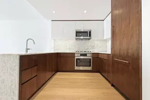 75 Park Ln S, Jersey City, NJ 07310 - Photo 4
