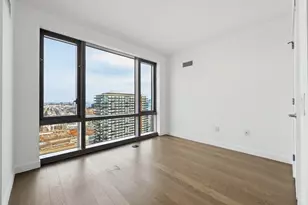 75 Park Ln S, Jersey City, NJ 07310 - Photo 12