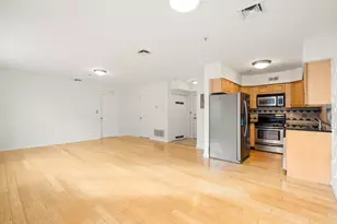 301 61st St, West New York, NJ 07093 - Photo 8