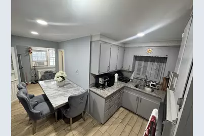 460 Avenue E #1, Bayonne, NJ 07002 - Photo 12