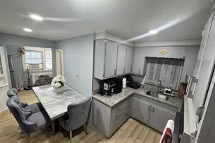 460 Ave E, Bayonne, NJ 07002 - Photo 12