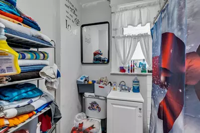 107 Bidwell Ave, Jersey City, NJ 07305 - Photo 38