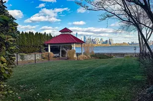 30 Freedom Way, Jersey City, NJ 07305 - Photo 32