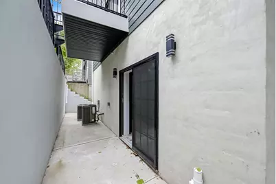 24 Romaine Ave #A1, Jersey City, NJ 07306 - Photo 4