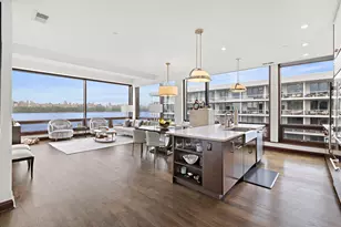 9 Somerset Ln, Edgewater, NJ 07020 - Photo 1