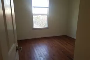 26 Cottage St, Bayonne, NJ 07002 - Photo 8