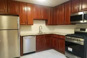 26 Cottage St, Bayonne, NJ 07002 - Photo 2