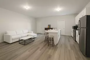 512 Monastery Pl, Union City, NJ 07087 - Photo 2