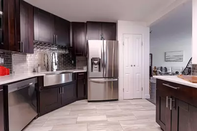 806 Harmon Cove Tower #Secaucus, Secaucus, NJ 07094 - Photo 18