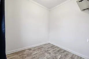 132 Thorne St, Jersey City, NJ 07307 - Photo 12