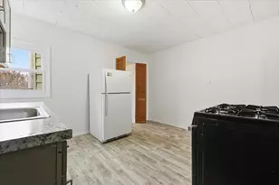 132 Thorne St, Jersey City, NJ 07307 - Photo 2