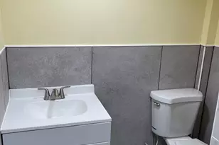 8 Fairview Ave, Secaucus, NJ 07094 - Photo 16