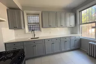 24 Wegman Pkwy, Jersey City, NJ 07305 - Photo 2