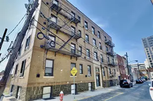 4901 Murphy Pl, West New York, NJ 07093 - Photo 14