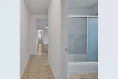 811 Montgomery St #2L, Jersey City, NJ 07306 - Photo 14