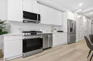 134 New York Ave, Jersey City, NJ 07307 - Photo 4