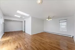 85 Hobart Ave, Bayonne, NJ 07002 - Photo 6
