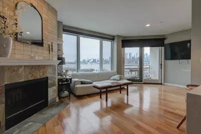 600 Harbor Blvd #867, Weehawken, NJ 07086 - Photo 1