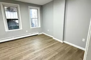 646 5 Newark Ave, Jersey City, NJ 07306 - Photo 4