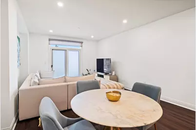 208 Shearwater Ct West #37, Jersey City, NJ 07305 - Photo 4