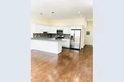 80 71st St #2, Guttenberg, NJ 07093 - Photo 2