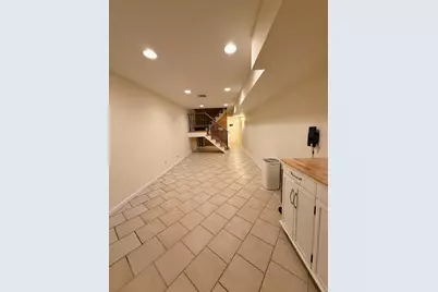 8 Carroll Pl, Weehawken, NJ 07086 - Photo 18