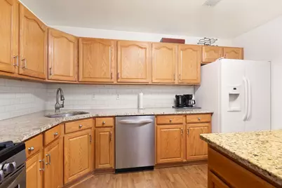 15 Butternut St, Jersey City, NJ 07305 - Photo 10