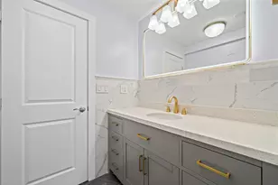 70 W 32nd St, Bayonne, NJ 07002 - Photo 18