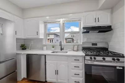 25 Ferncliff Rd, Jersey City, NJ 07305 - Photo 4