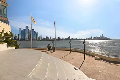 600 Harbor Blvd #965, Weehawken, NJ 07086 - Photo 28