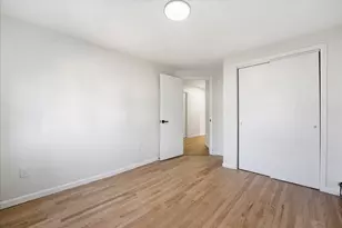 212 Seaview Ave, Jersey City, NJ 07305 - Photo 10